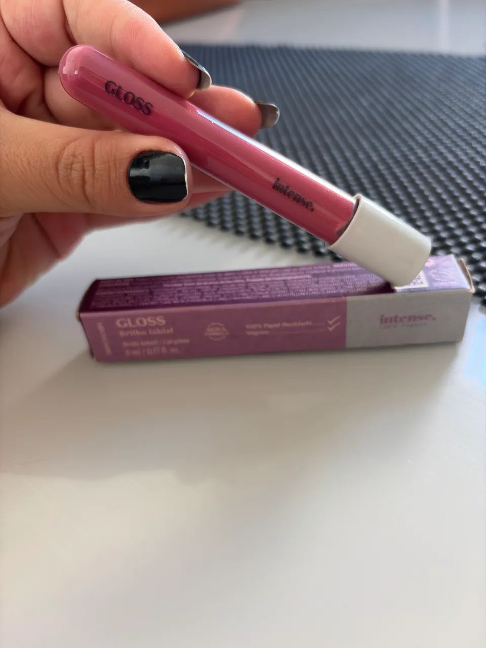 Gloss labial O Boticario