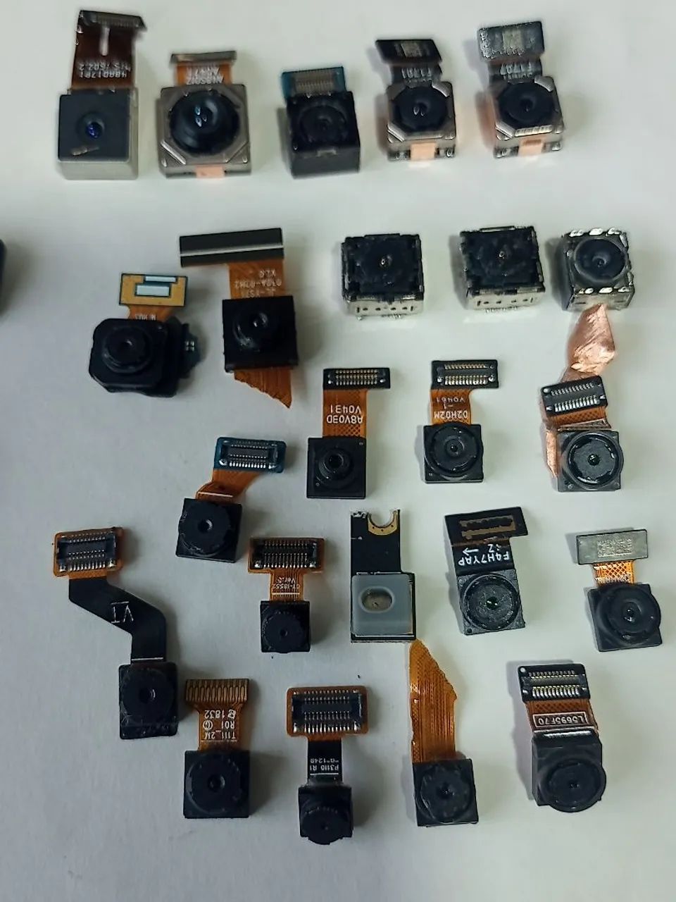 32 câmeras frontais e trazeiras de celulares usadas - Foto 2