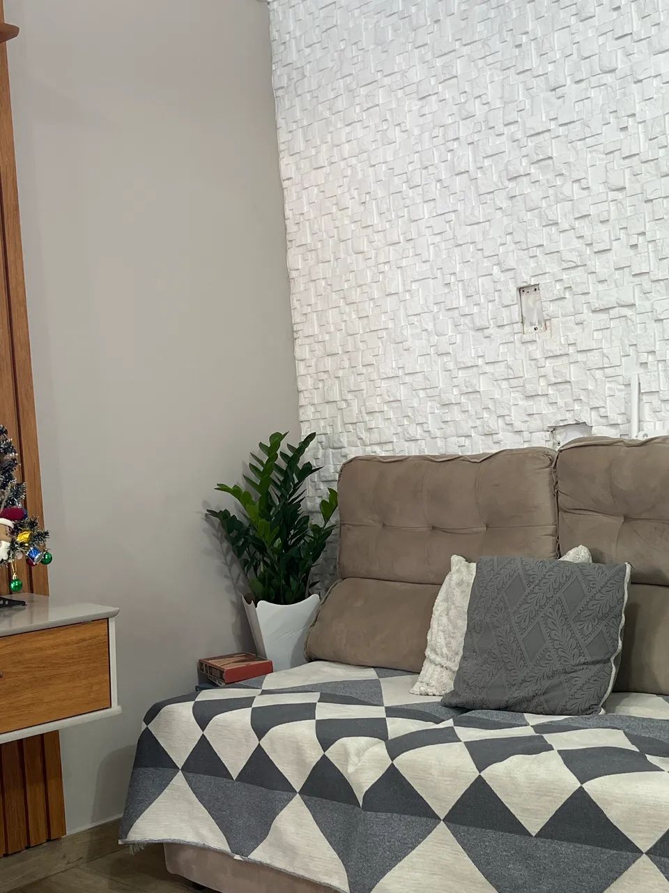 Sofá em L com Chaise - Suede - Foto 3