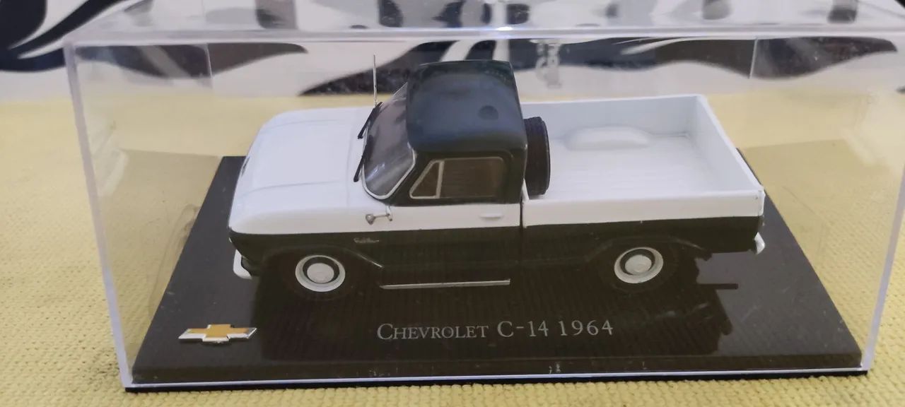 Miniaturas de carrinhos  - Foto 4
