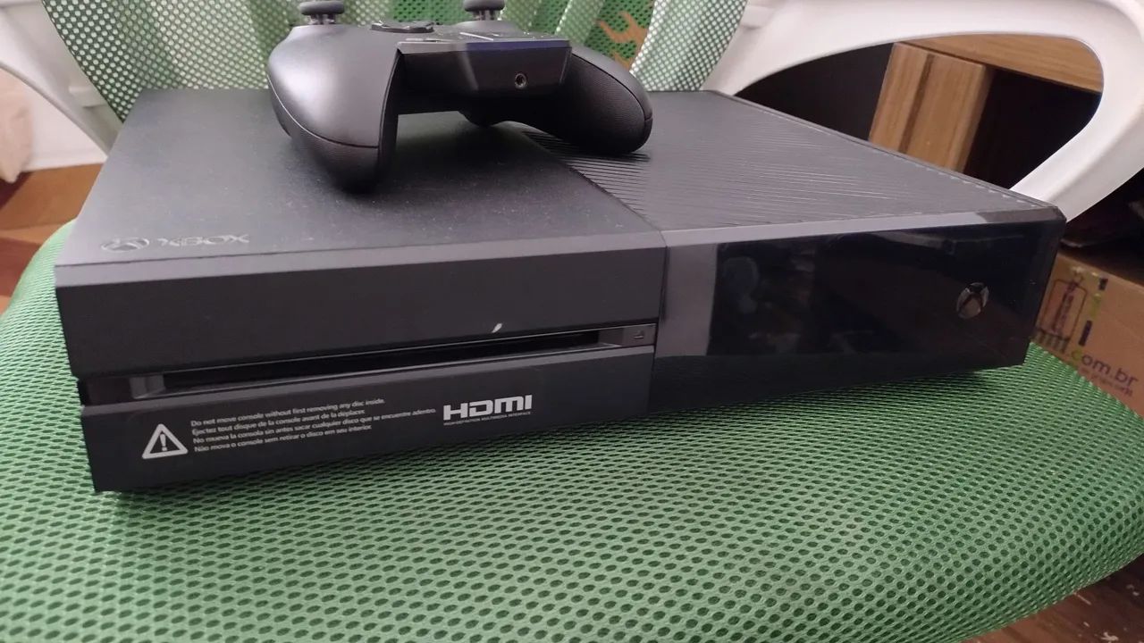Xbox One FAT + jogos
