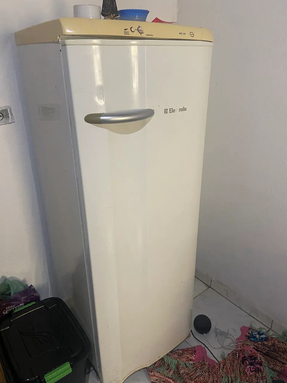 Geladeira Electrolux - modelo antigo