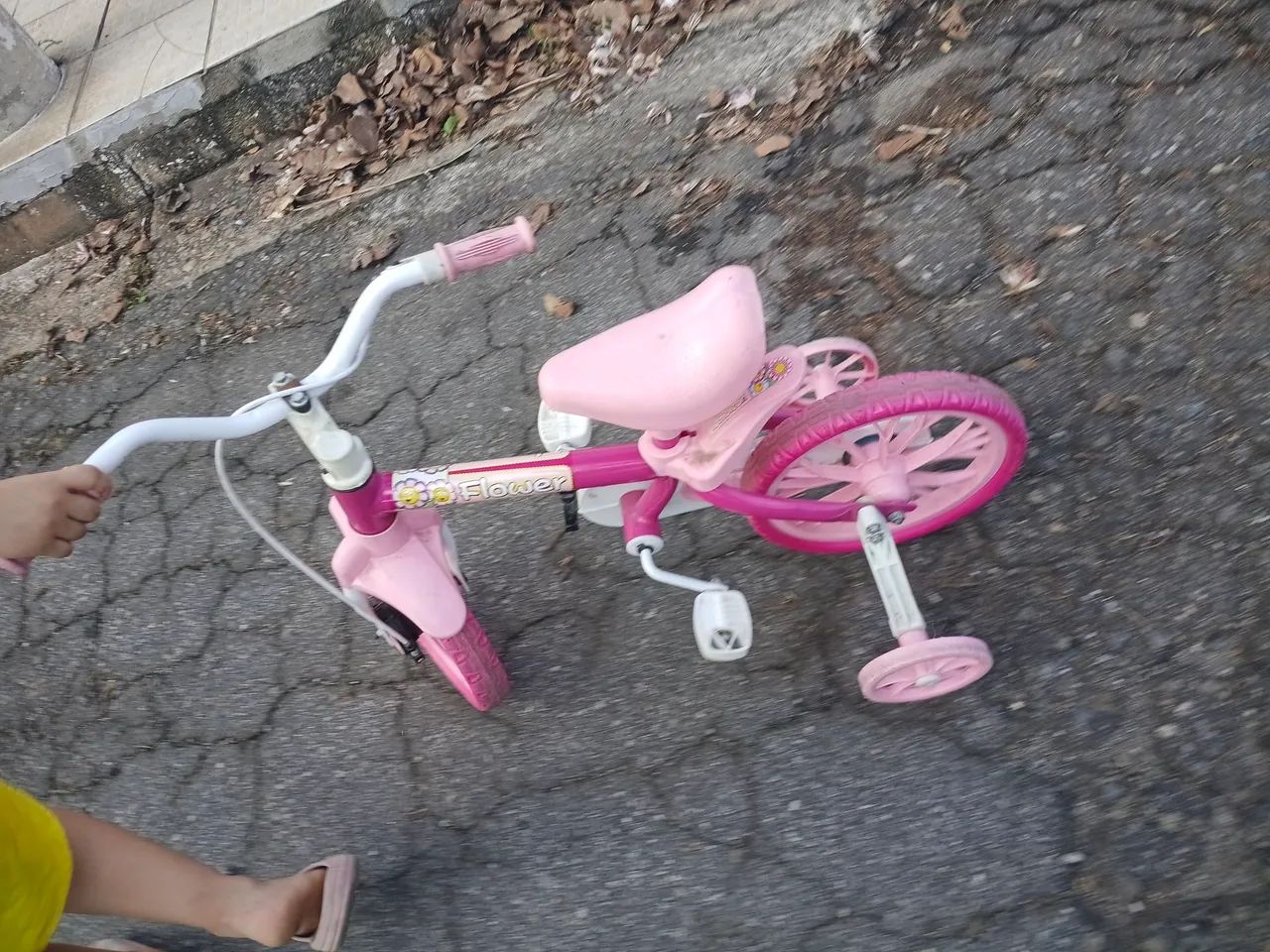Bicicleta de rodinhas. - Foto 3