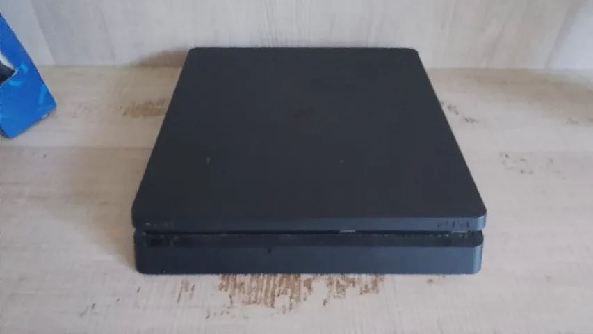 PlayStation 4 com dois controles e oito jogos  - Foto 2
