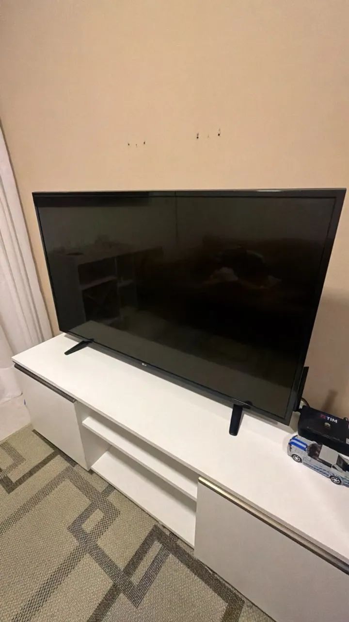 TV LG 49 Polegadas em perfeito estado - Foto 2
