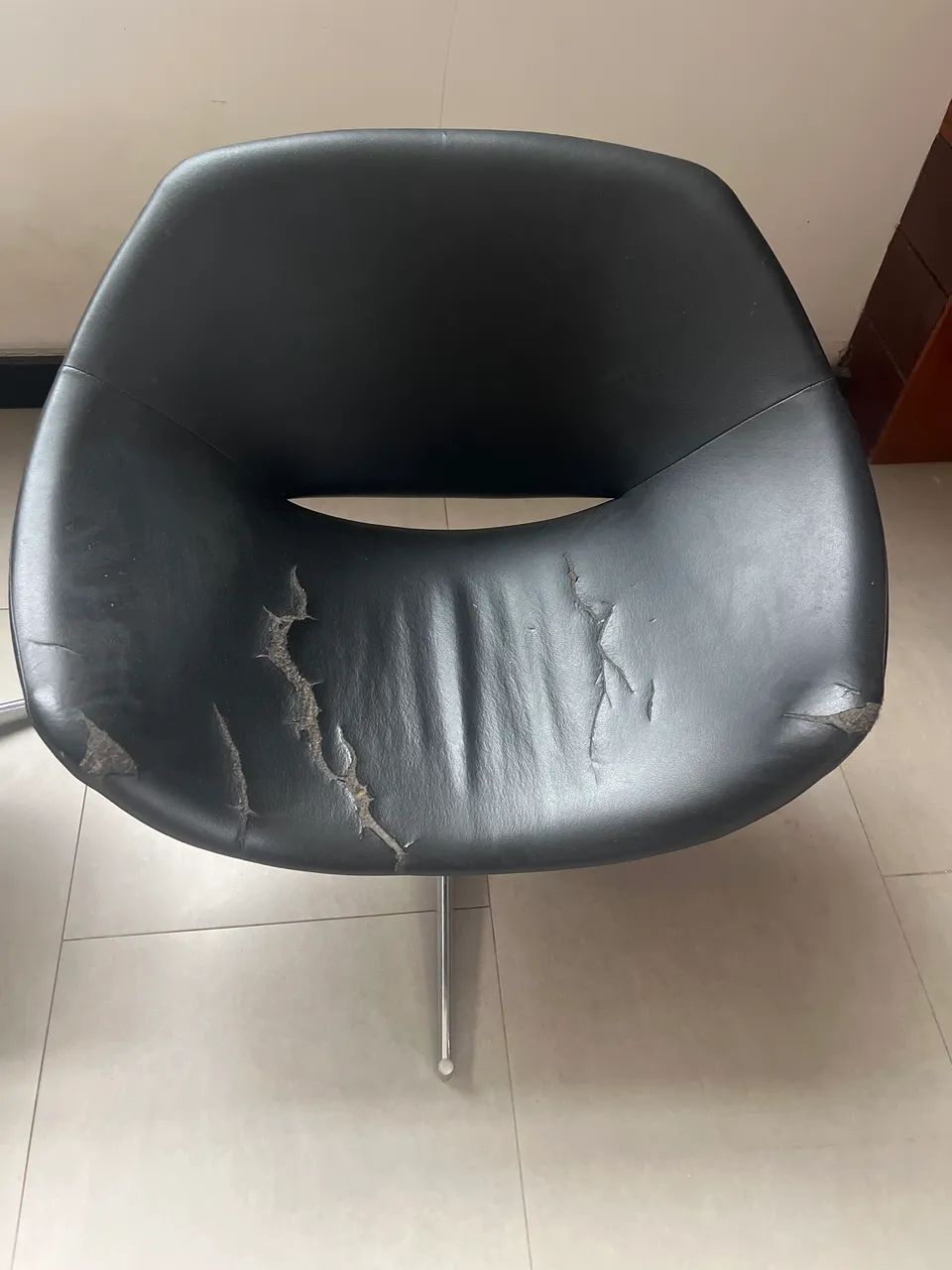 Poltronas Giratórias Design Moderno - Base Cromada  - Foto 2