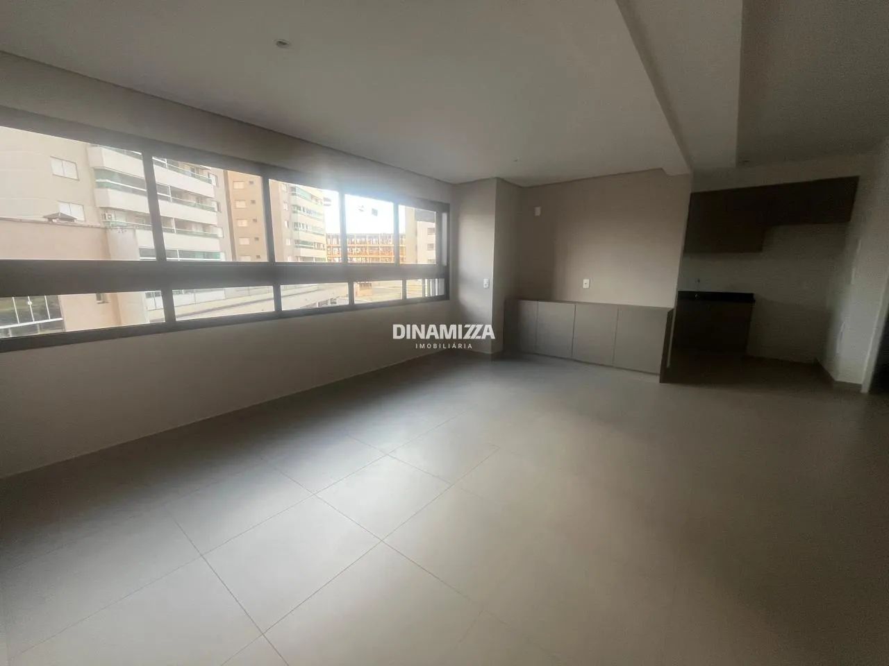 Excelente Apartamento com duas Suítes na região do Fórum e da Uniube - Foto 3