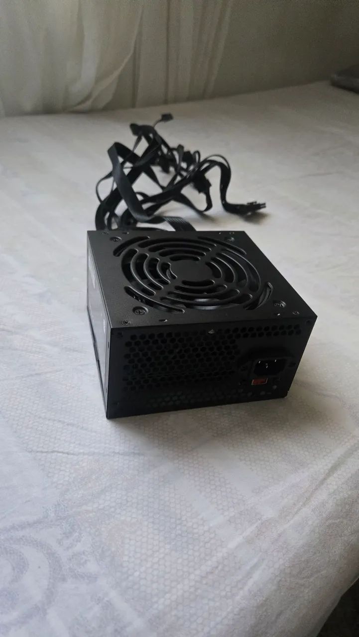 Fonte De pc Ps-350bk semi-nova