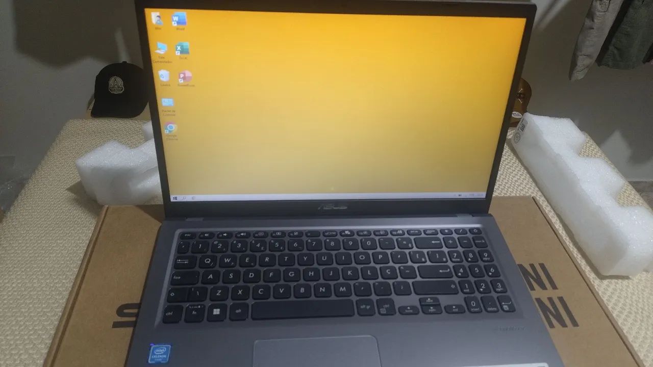 Vende -se notebook Asus  - Foto 2