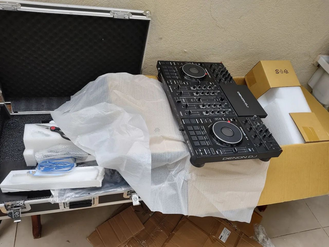 DJ denon Prime 4 Plus  - Foto 5