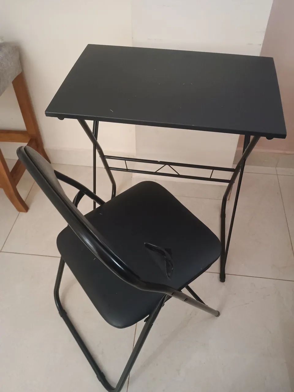 Mesa de estudos e cadeira - Foto 2