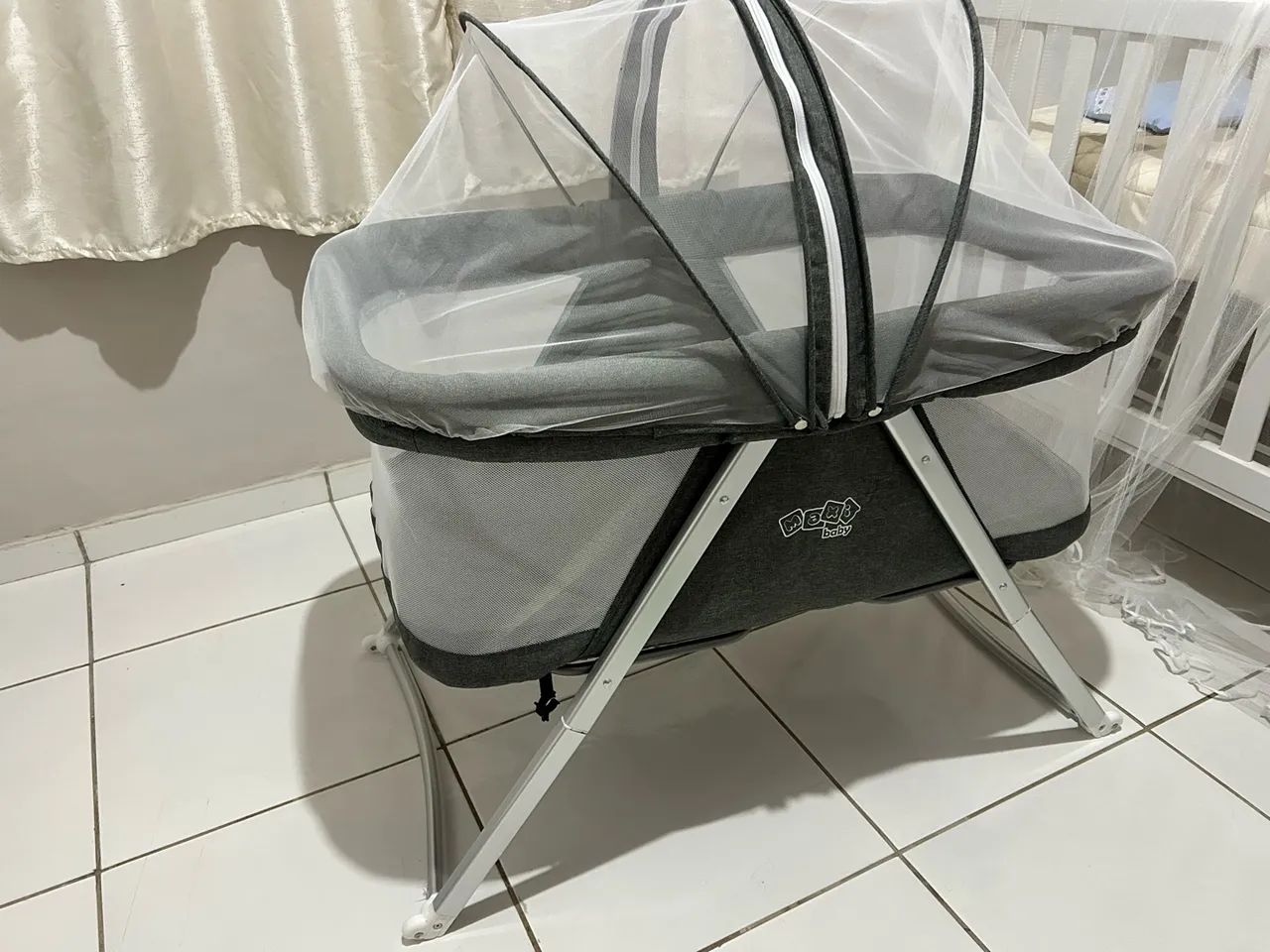 Berço Moisés portátil com balanço 
