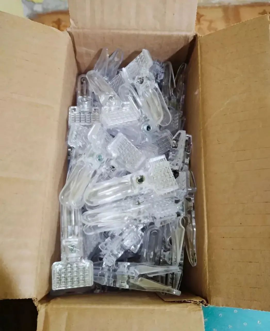 Pacote com 10 presilhas acrílica - Foto 2