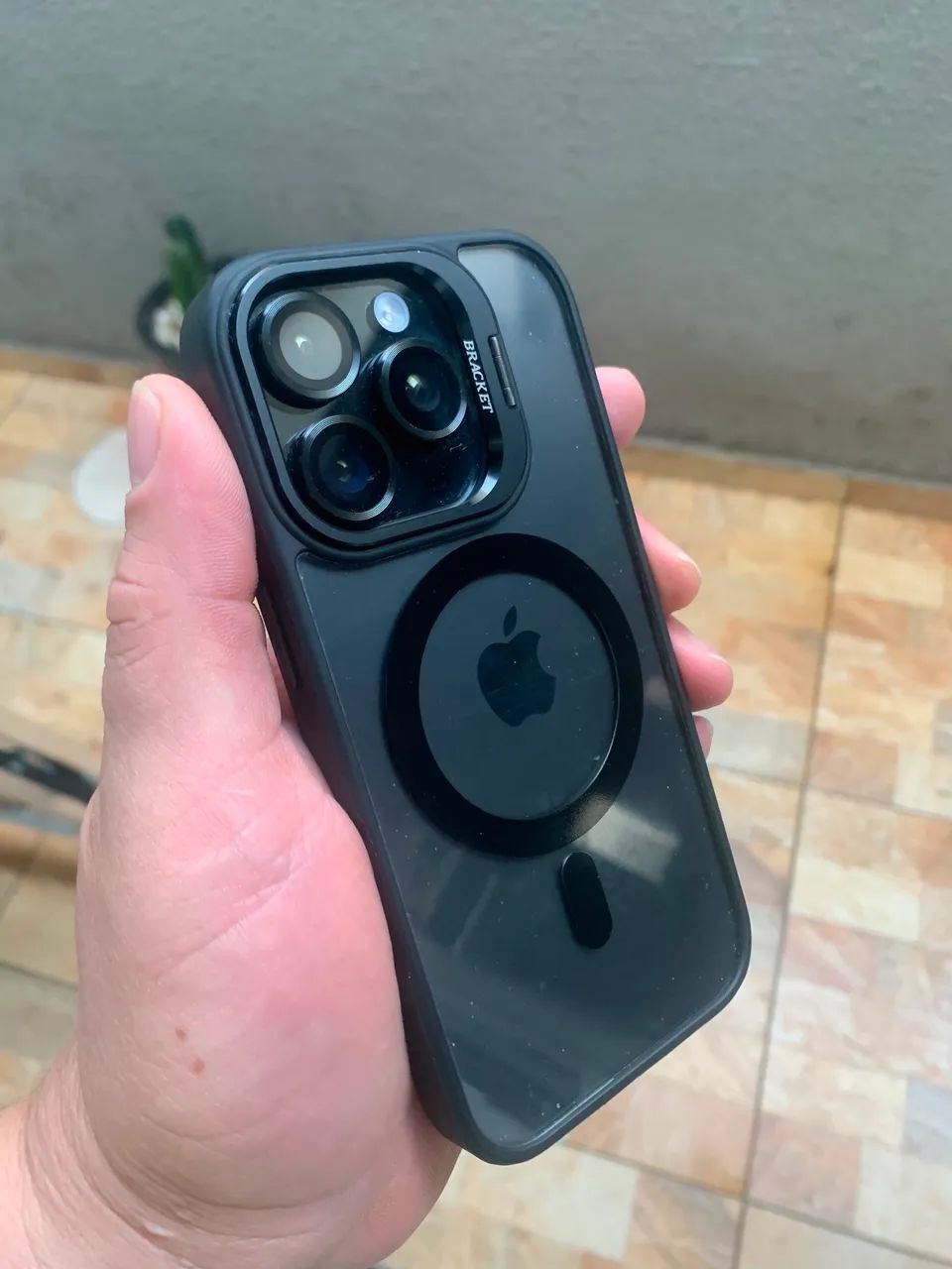 iPhone 16 pro 256 - Foto 3