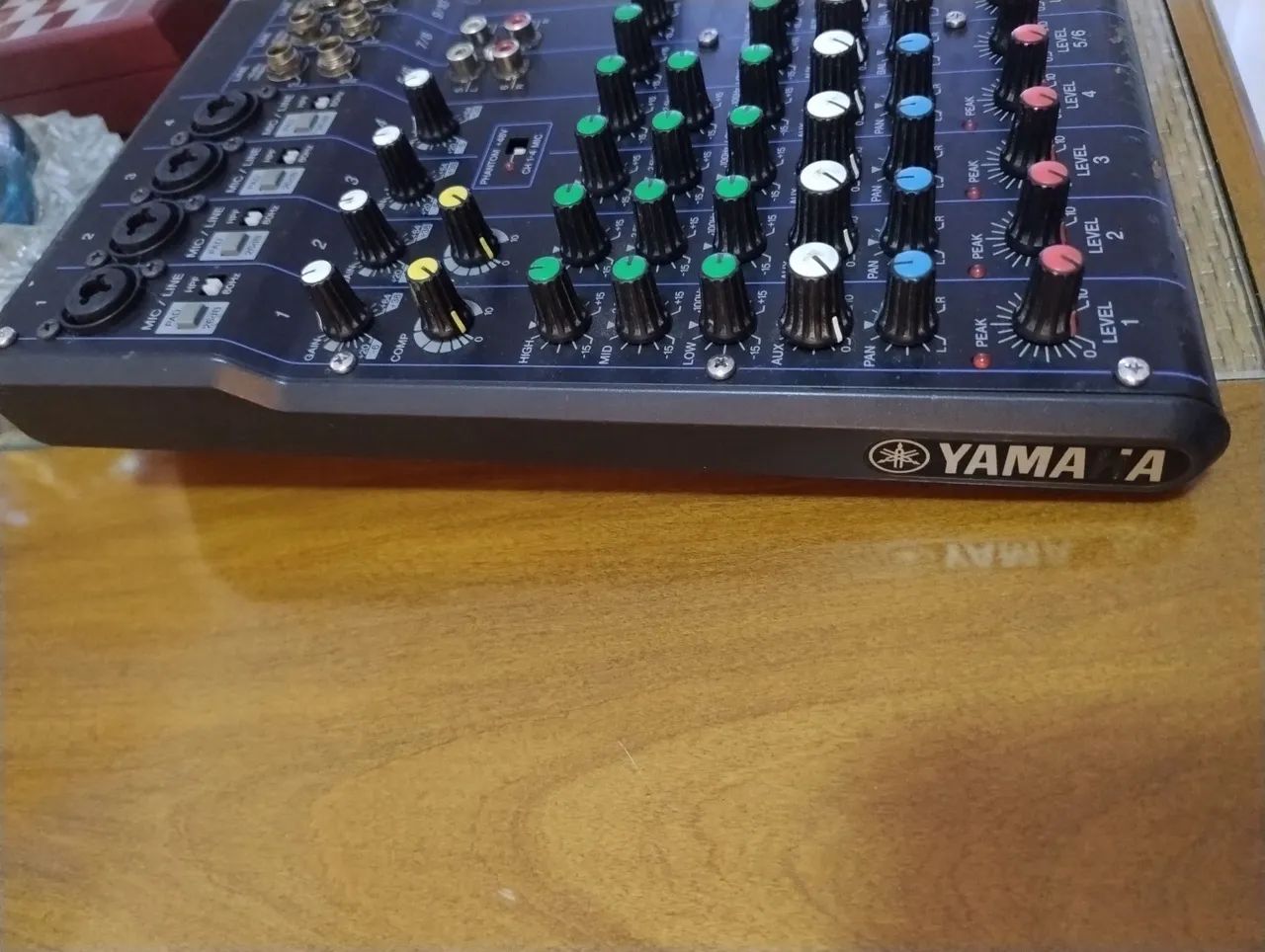 Mixer Yamaha mg10  - Foto 3