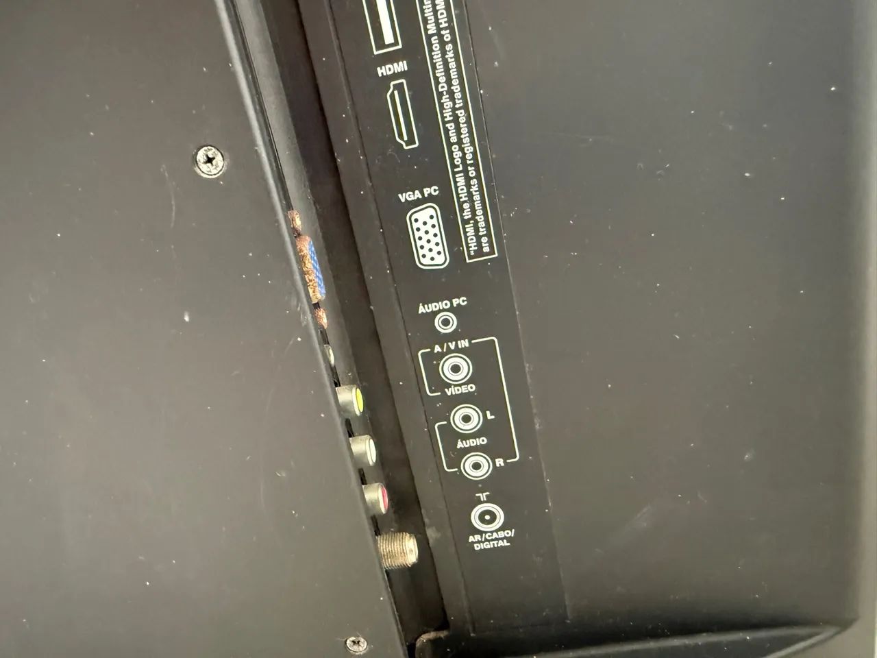 TV CCE - para retirada de peças  - Foto 3