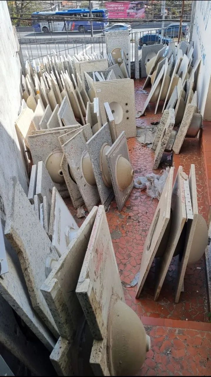 SINK STOCK CLEARANCE