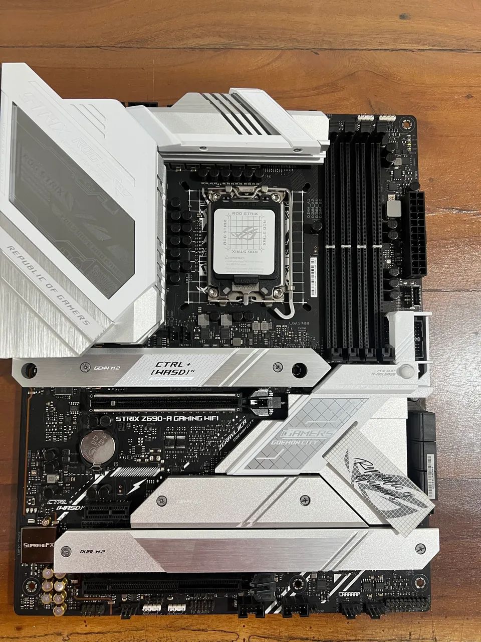 Placa Mãe Z690-A Rog Strix DDR5 