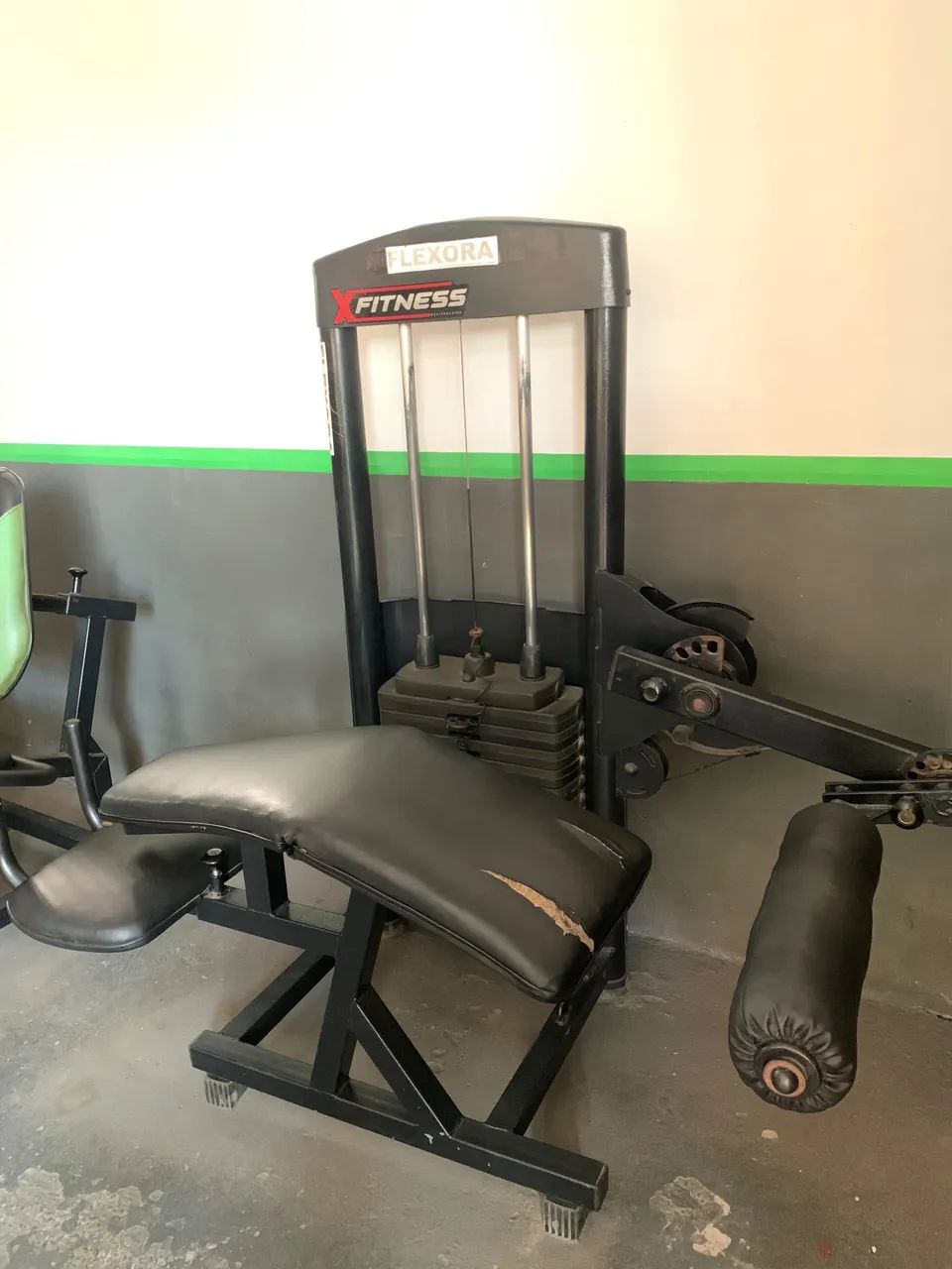 Aparelho de musculação 