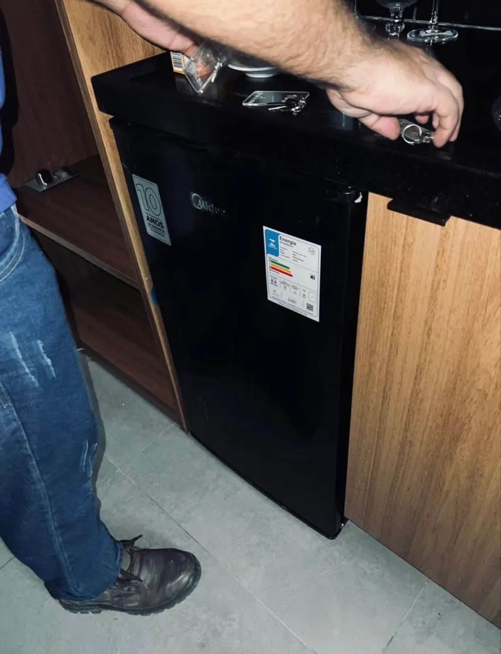 Frigobar novo na caixa 