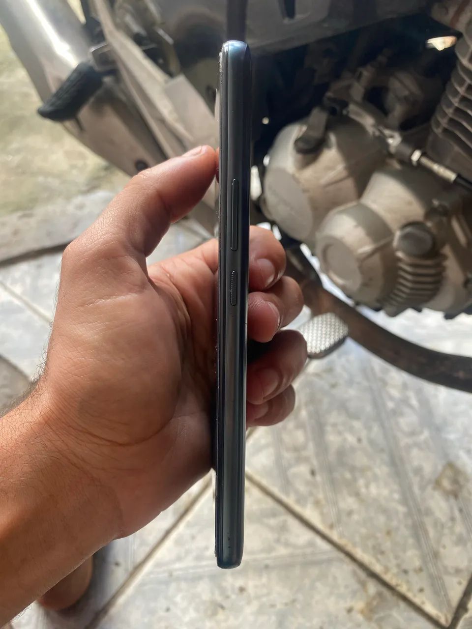 Motorola E7