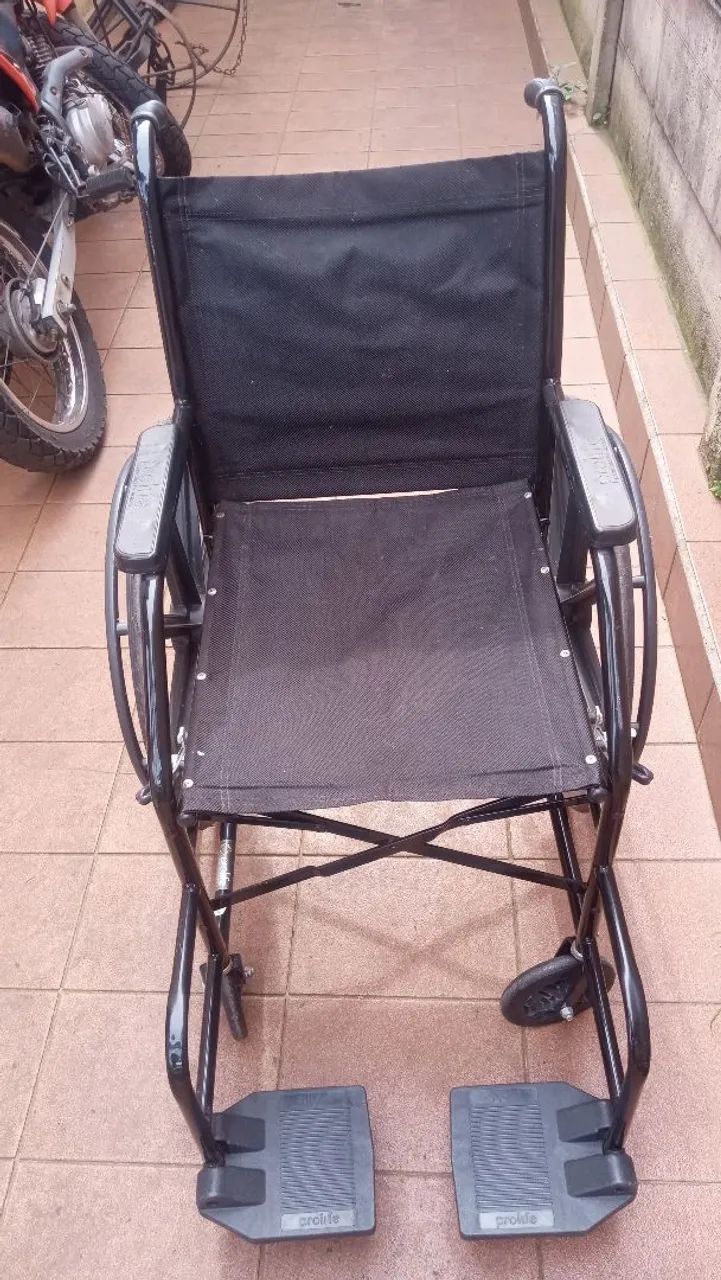 Cadeira de rodas  - Foto 3