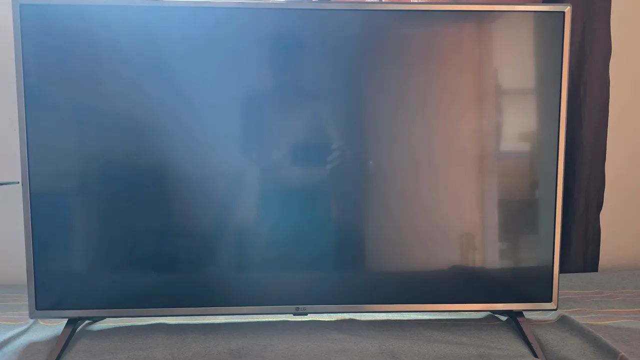 SMART TV PARA RETIRADA DE PEÇAS ( DEFEITO SOMENTE NA TELA) - Foto 4