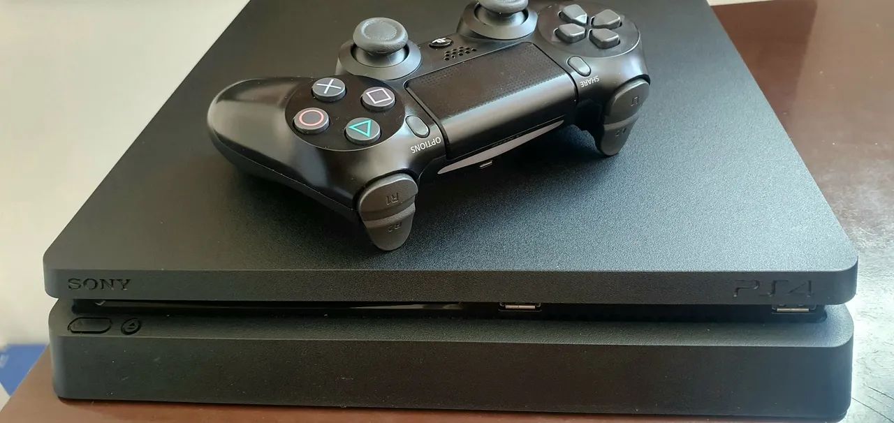 PS4 Slim 1TB - EXCELENTE - Foto 4
