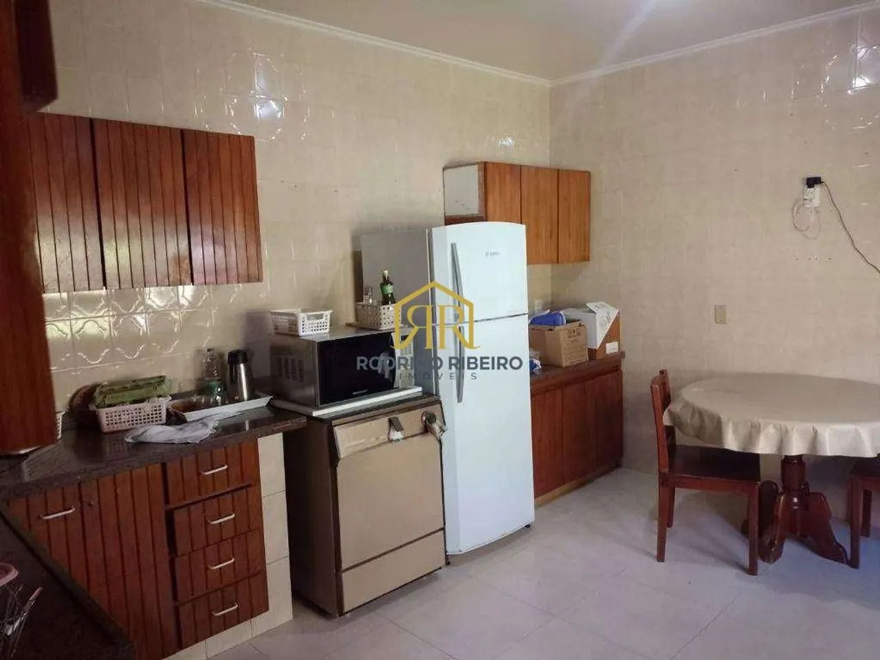 Casa de 328m² com terreno espaçoso de 1.500m² - Foto 5