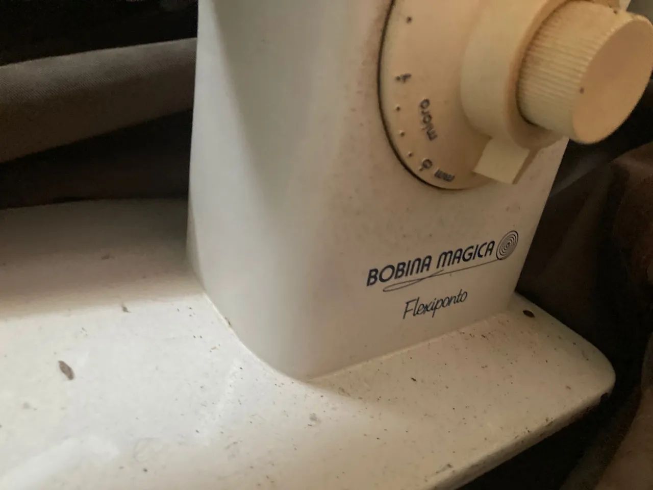 Maquina de costura singer - Foto 6