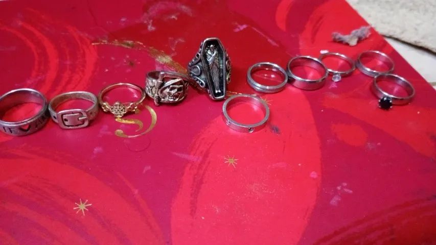 Maquiagens entre outros - Foto 2