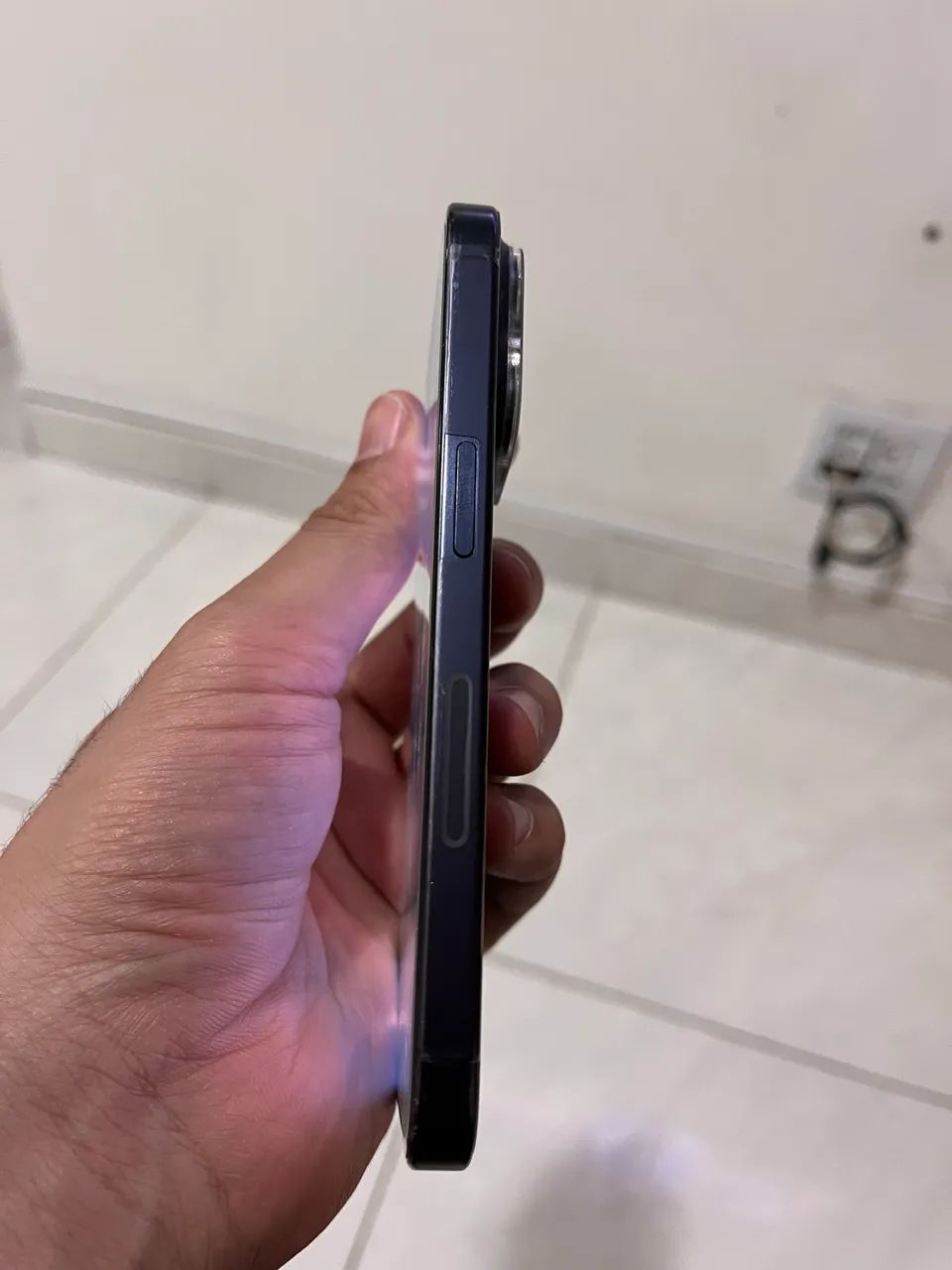 IPhone 15 Pro 256GB - Foto 3