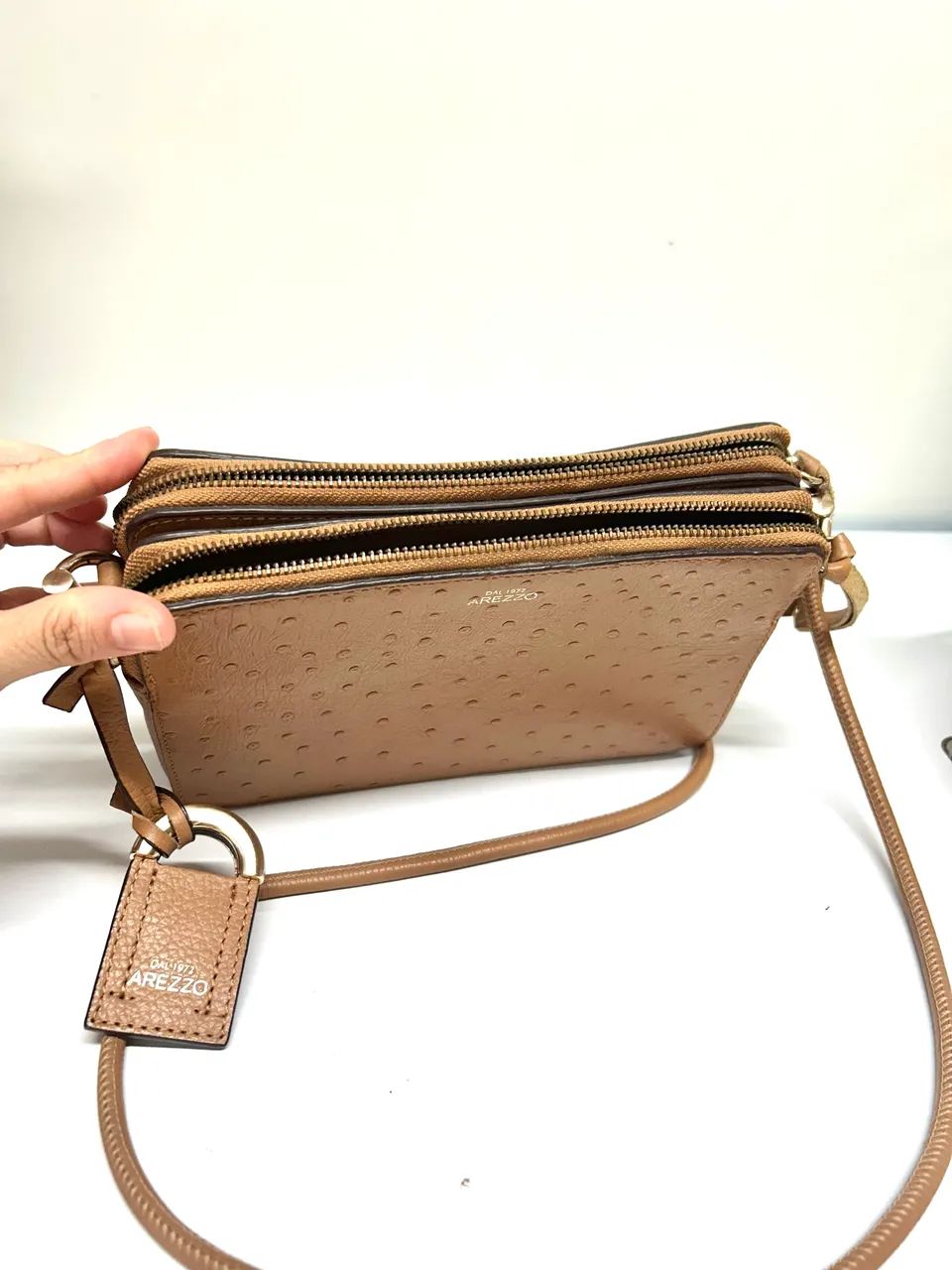 Bolsa Arezzo em couro legítimo  - Foto 3