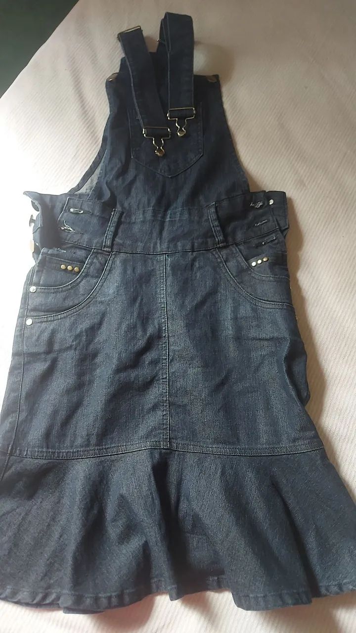 Jardineira jeans 