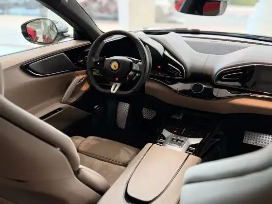 Ferrari Purosangue 6.5 V12 725cv, foto 19 de 20