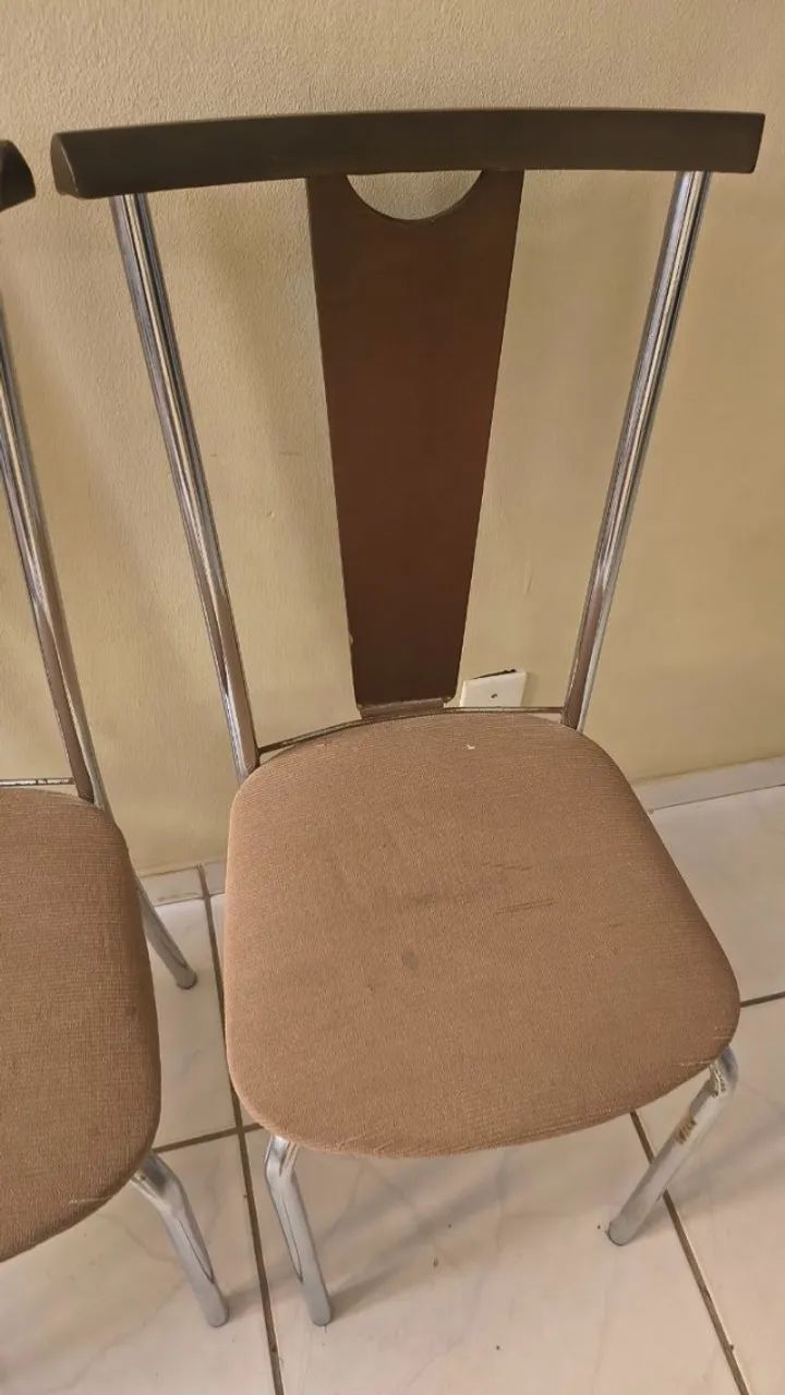 4 CADEIRAS DE JANTAR ESTOFADAS - Foto 2