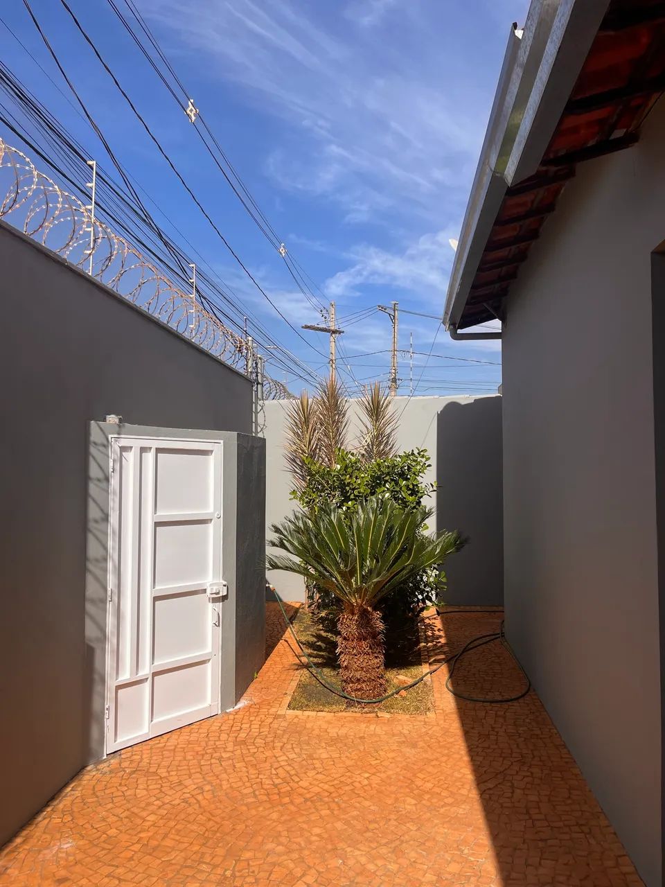 Vendo casa Bairro Santa Rosa - Uberlândia  - Foto 2