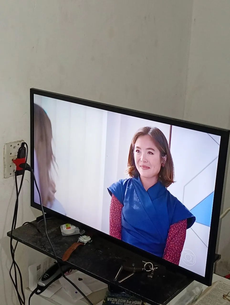 Tv 32 p