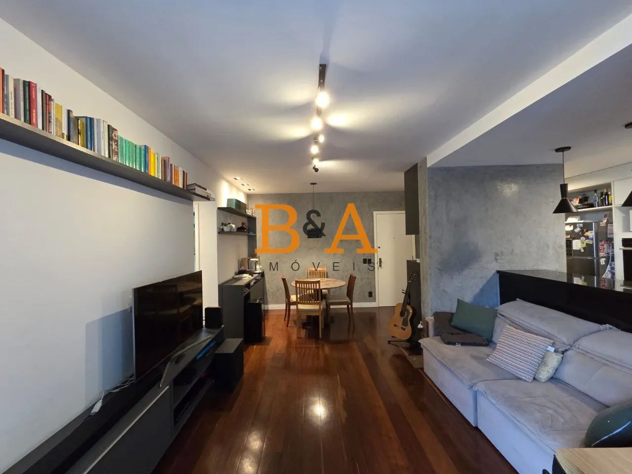 HUMAITÁ - QUARTO E SALA REFORMADO COM VARANDA E INFRAESTRUTURA COMPLETA - Foto 3