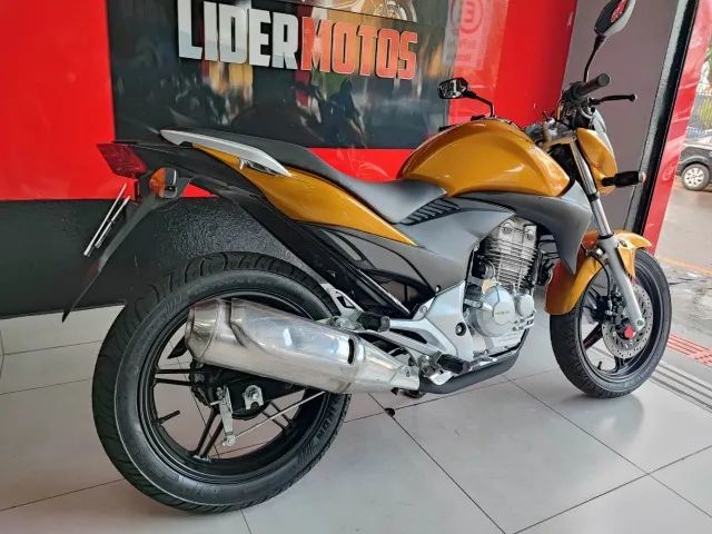 CB 300R 2011 - Foto 3