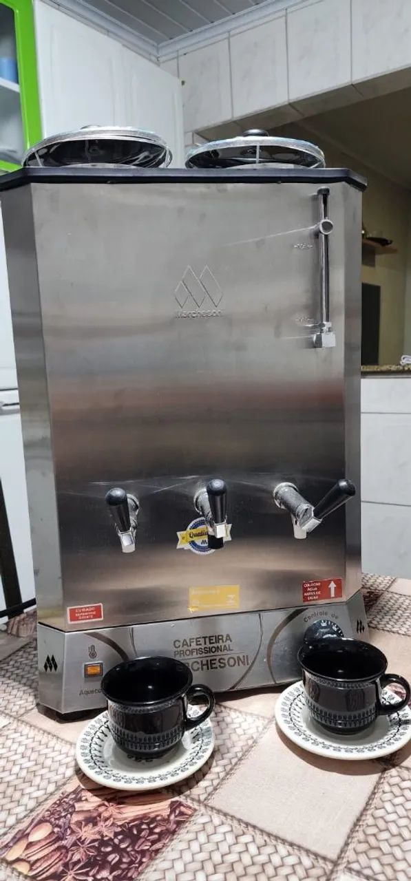 MÁQUINA DE CAFÉ