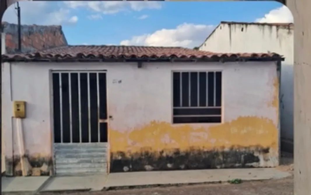 Casa a venda na pedra velha 