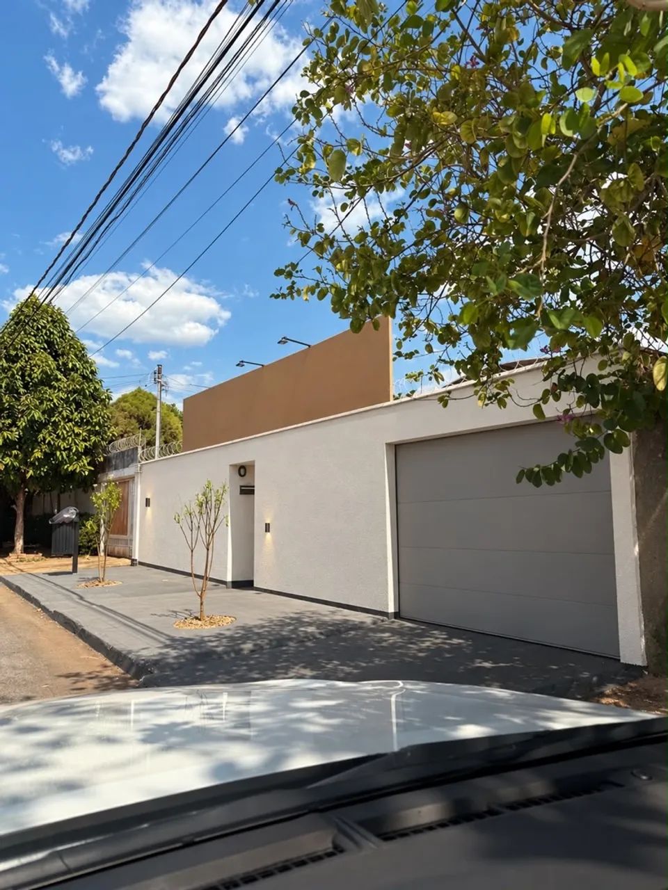 Alugo Casa 
