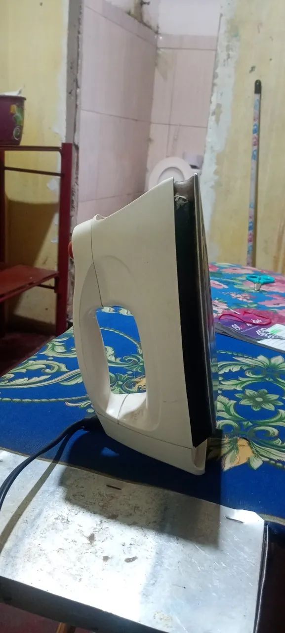 Ferro de passar roupa Black Decker  - Foto 3