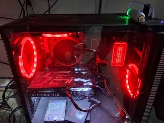 Placa de vídeo RTX 5060, 4 meses de uso e com nota fiscal (Somente Rio de Janeiro) - Foto 3