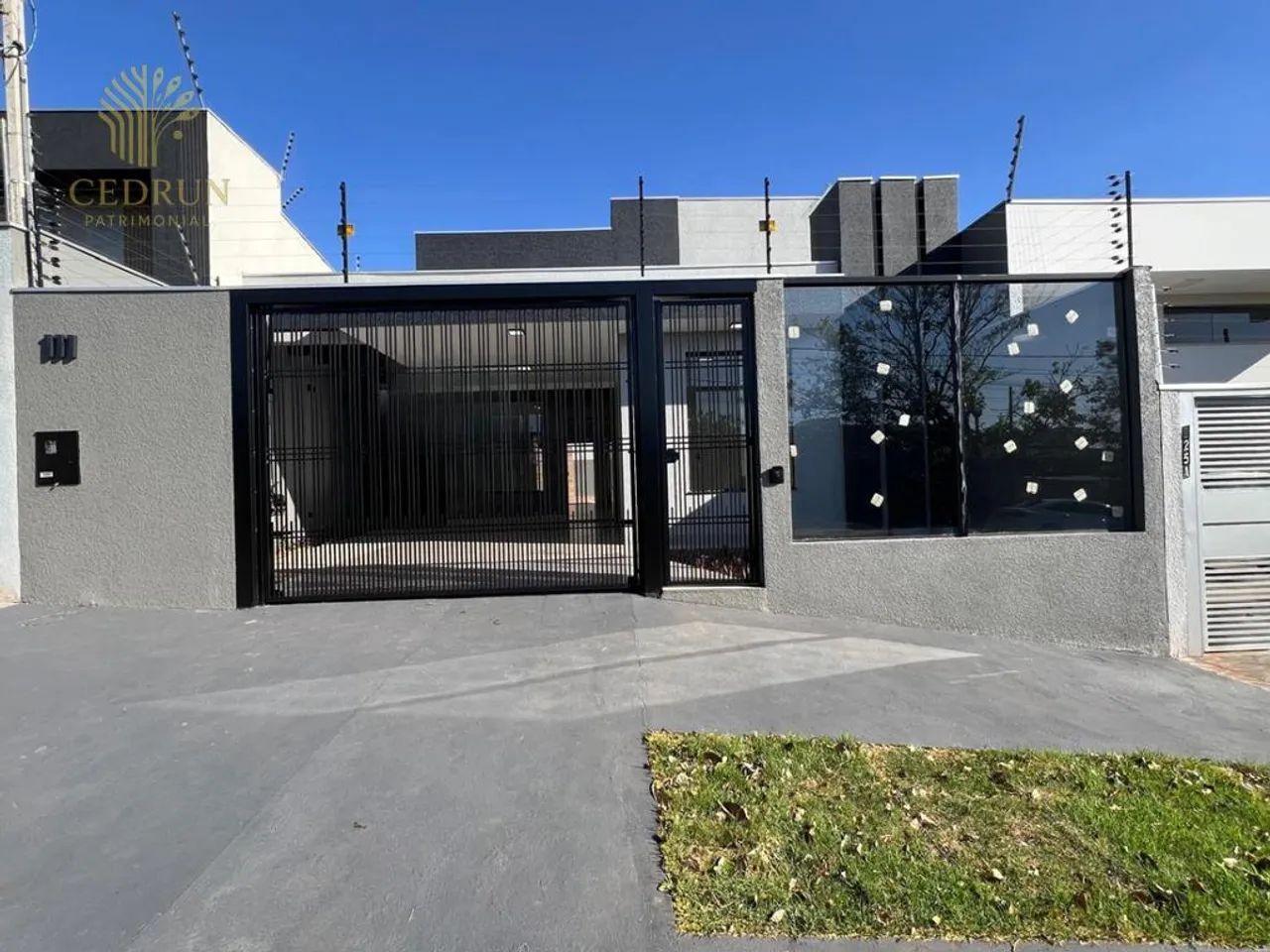 Casa à venda em Maringá, Jardim Oriental, com 3 quartos, 108 m², com piscina aquecida e ár