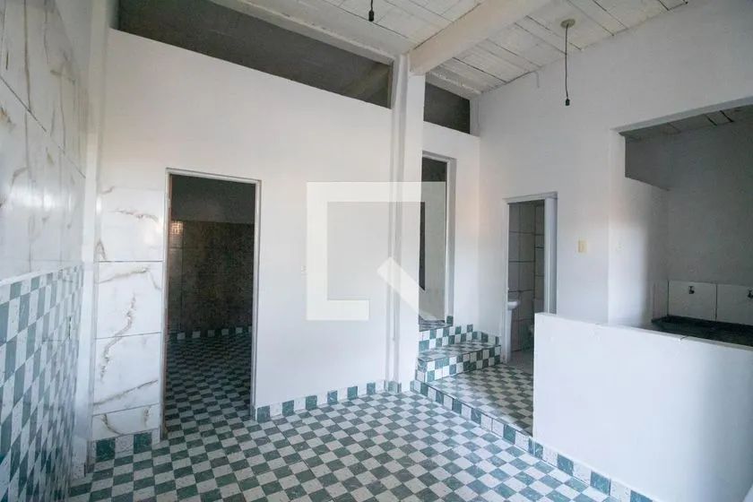 Casa à Venda - Tropical, 2 Quartos, 180 m2 - Foto 2