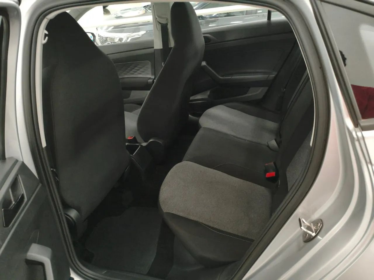 Volkswagen Virtus TSI 1.0 Flex 12V 4p Mec., foto 8 de 13