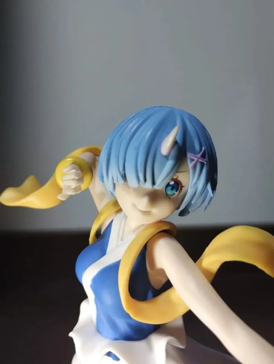 Rem Re:zero Spm Thunder Gold Sega Figure Original - Foto 2