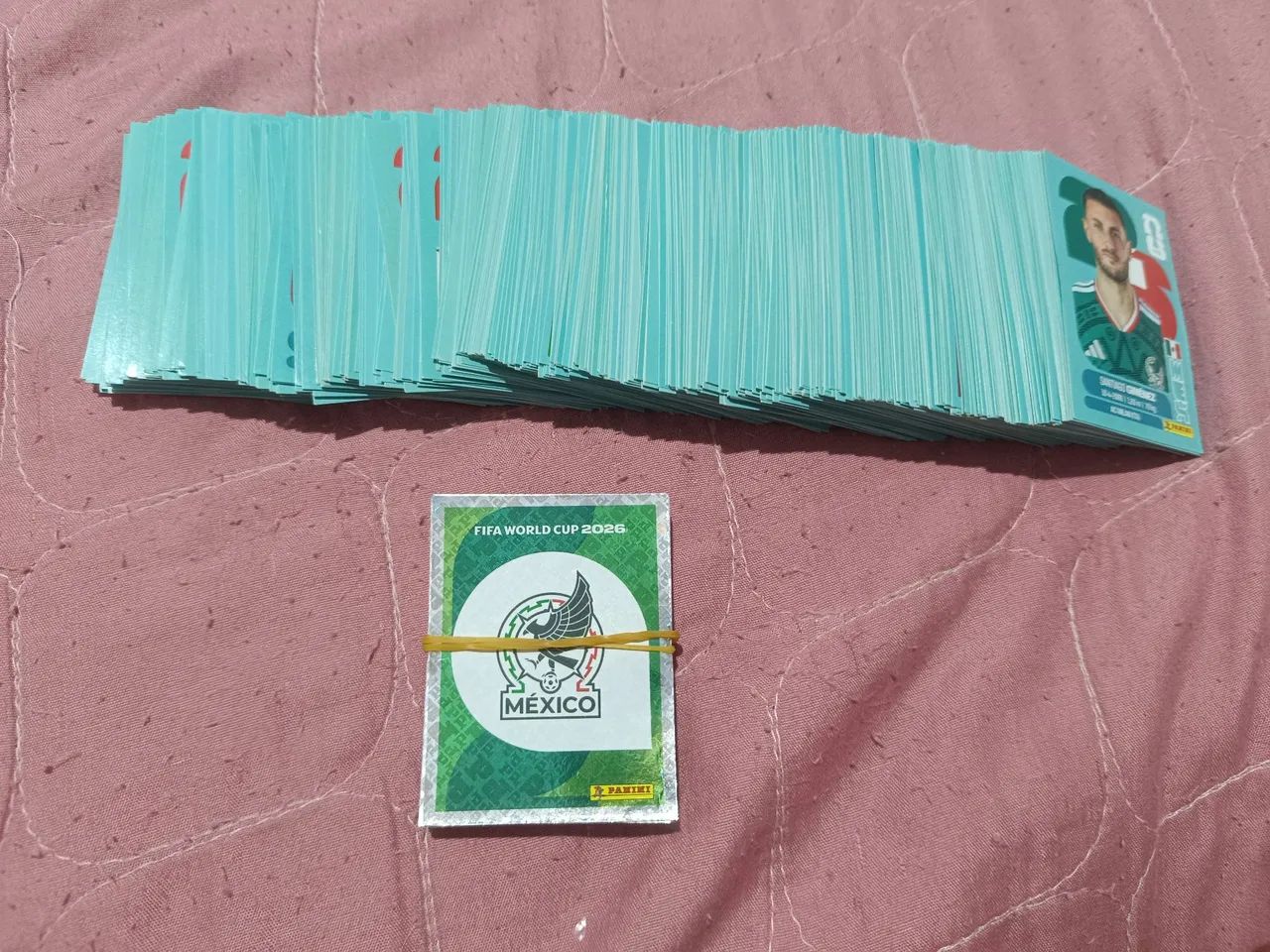 Lote mais de 550 figurinhas copa 2026